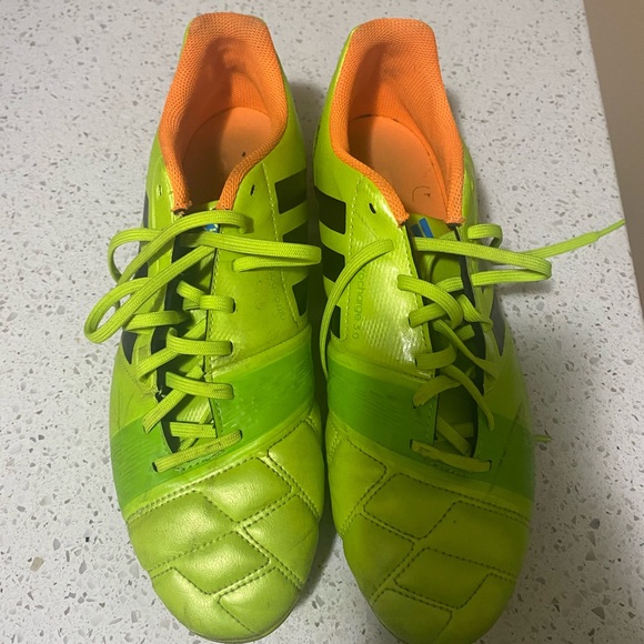 Men’s Adidas Cleats - Picture 2 of 5